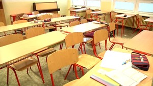 Bratislavská škola odporúča rodičom: Ak cestujete cez prázdniny do zahraničia, nechajte dieťa dva týždne doma