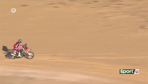 Dvojdňový maratón na Dakare, jazdci bivakujú bez signálu a svojho tímu