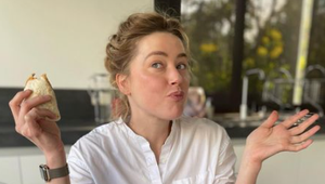 Úplne sa opustila?! Amber po súde s Deppom viditeľne pribrala a odišla z USA!