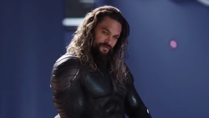 Hviezdny Aquaman Jason Momoa mal nehodu! Čelná zrážka s motorkárom!