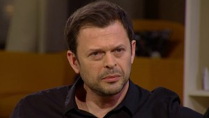 Takto ste Alexandra Bártu ešte nevideli: Kedysi hral v kapele a mal poriadne dlhé vlasy!