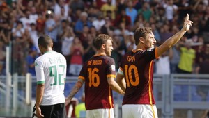 Ikona vlkov Totti strelil v drese AS Rím už 300 gólov