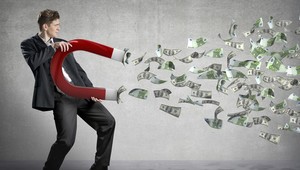 Odborári chcú minimálnu mzdu 410 eur, začína vyjednávanie