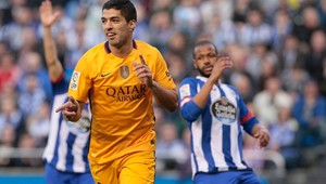 Osem gólov Barcelony v La Coruni, víťazstvá Atlética aj Realu