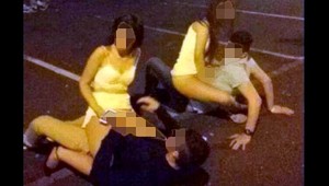 Sex na ulici. Dva páry nemali zábrany...