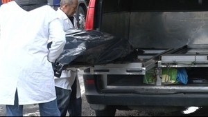 Matka si doma našla zastreleného syna