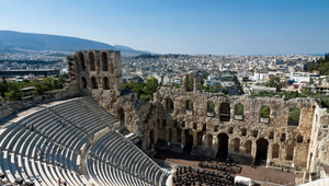 Grécko: Krajina Aristotela, olivového oleja a Vangelisa