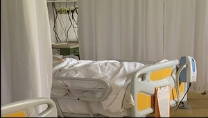 Dôchodcu (94) s vážnym zdravotným stavom odmietli hospitalizovať, pretože spadá pod inú nemocnicu