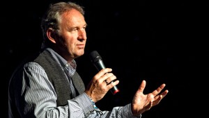 Odvolaný arcibiskup Bezák ponuku na zabezpečenie neprijal