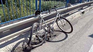 Autobus plný detí zrazil cyklistu, Roman nedal znamenie o zmene trasy