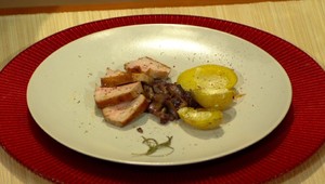 Bravčová panenka na vínovo-hubovej omáčke s lodičkami s bryndzou