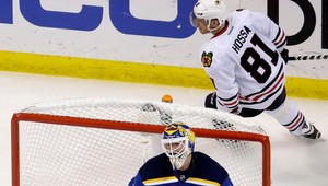 Koniec pre Detroit, Slováci udržali Chicago v hre