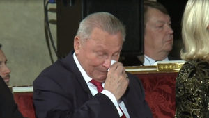 Schuster dostal najvyššie štátne vyznamenanie od Zemana. Česká republika si pripomína výročie založenia spoločného štátu