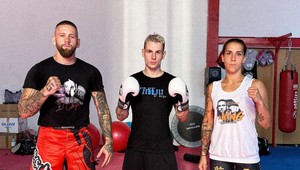 Ako vyzerá tréning youtubera s profesionálmi? Exploited inkasoval tvrdý KO úder