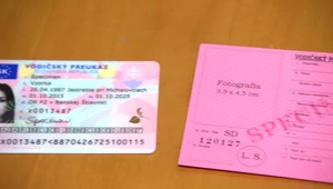 Vodiči, nezabudnite, ružové vodičské preukazy si treba vymeniť do konca roka