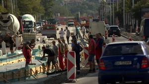 Bratislava zažíva dopravné peklo: Opravujú cesty či električkové trate, pozor na tieto úseky