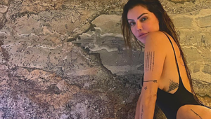 Sexi modelka sa vyfotila na zničenom ruskom tanku: Takmer ju zlynčovali!