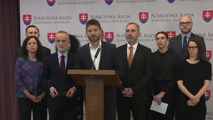 Tlačová beseda hnutia PS: Výzva vláde rok pred voľbami