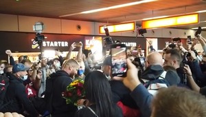 Opasok v Poľsku po troch rokoch. Blachowicza vítali ako hrdinu