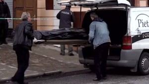 Vlámanie sa skončilo tragicky. Krčmárku vydesil pohľad na zakliesnené telo mŕtveho muža