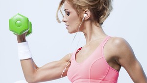 Stop ovisnutým svalom na rukách: 4 cviky na TRICEPS