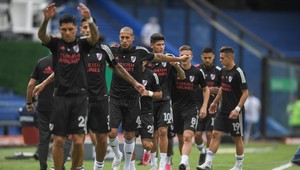 River Plate najal jastrabov na ochranu nového štadióna