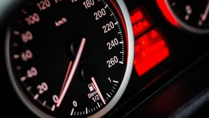 Autom BEZPEČNE na dovolenku