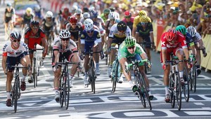 Saganov víťazný hetrik o milimetre! Tridsiate tretie pódium na TdF