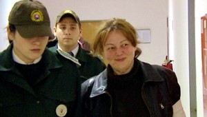 Hlava bytovej mafie sama na súde! Na svedkov chcú vydať zatykače