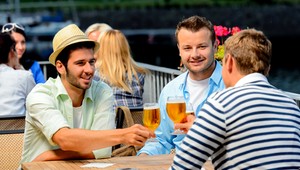 Pivo pijeme v papučiach, dôvodom sú peniaze