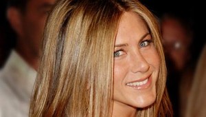 Jennifer Aniston sa dala na spev