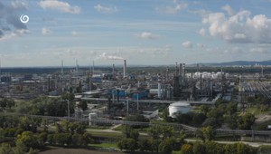 Po útoku na Družbu ropa na Slovensko stále neprúdi. Slovnaft požiadal o zásoby