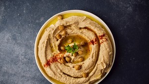 Chcete jesť viac bielkovín? Sú aj v 10 jedlách, kde by ste ich nehľadali