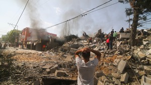 Strieľali na malé deti a útočili krompáčmi. Reportér TV JOJ o brutalite teroristov