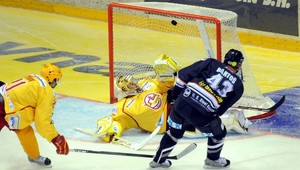 Košičania konečne víťazne, Slovan prehral v hustom Poprade