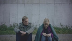 Pustovníci (Die Einsiedler) zavedú diváka na miesta, ktoré čoskoro zmiznú z mapy