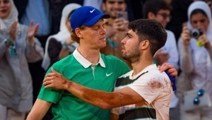 ALCARAZ so SINNEROM suverénne do osemfinále Masters