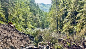 Podľa informácií TV JOJ sú po tragédii v Tatrách dve obete, jedna osoba je v nemocnici