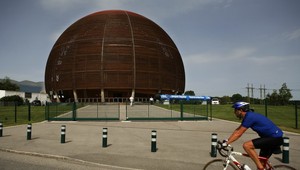 Špičkovým vedcom v CERN-e šéfuje žena. Podieľala sa na objavení Božskej častice