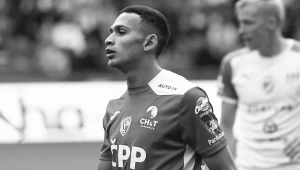 Nečakaná smrť futbalistu (†23). Ešte v piatok sedel na striedačke Prostějova