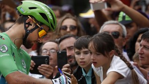 Tri etapové víťazstvá a suverénne ovládol bodovaciu súťaž na Tour. Peter Sagan si v Paríži obliekol zelený dres