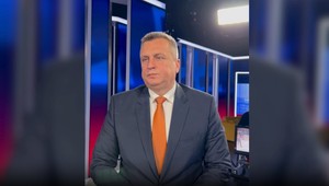 Prečo ste ticho, keď s vami Robert Fico zametá? Divák sa to opýtal Andreja Danka narovinu