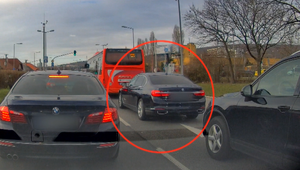 Prezidentka Čaputová strávila cestu do práce ako väčšina z nás. V rannej kolóne a bez majákov