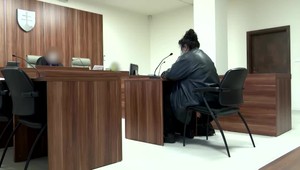 Dôchodkyňa okrádala ľudí o šperky. Tvrdila, že ich dá vyčistiť, alebo zistí, aký majú vplyv na pokožku