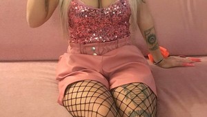 Niektorí si ju fotia ako atrakciu, deti sa jej boja: Šialené, ako sa tínedžerka doriadila!