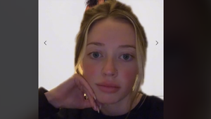 Objednala si elegantné šaty online, no domov jej prišlo hotové módne peklo: Z jej FOTKY puknete od smiechu