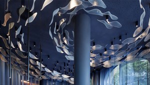 Len ťažko sa v tejto reštaurácii sústrediť na menu, ak máte nad sebou takýto strop