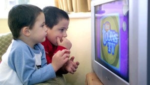 Pozor na televízory! Padajú často na deti...