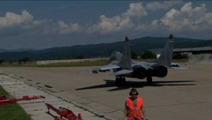 Druhá koaličná kríza pre stíhačky sa nekoná. Minister Gajdoš potvrdil proatlantickú orientáciu