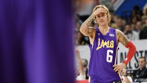 Bieber pokračuje v robení dobrých skutkov